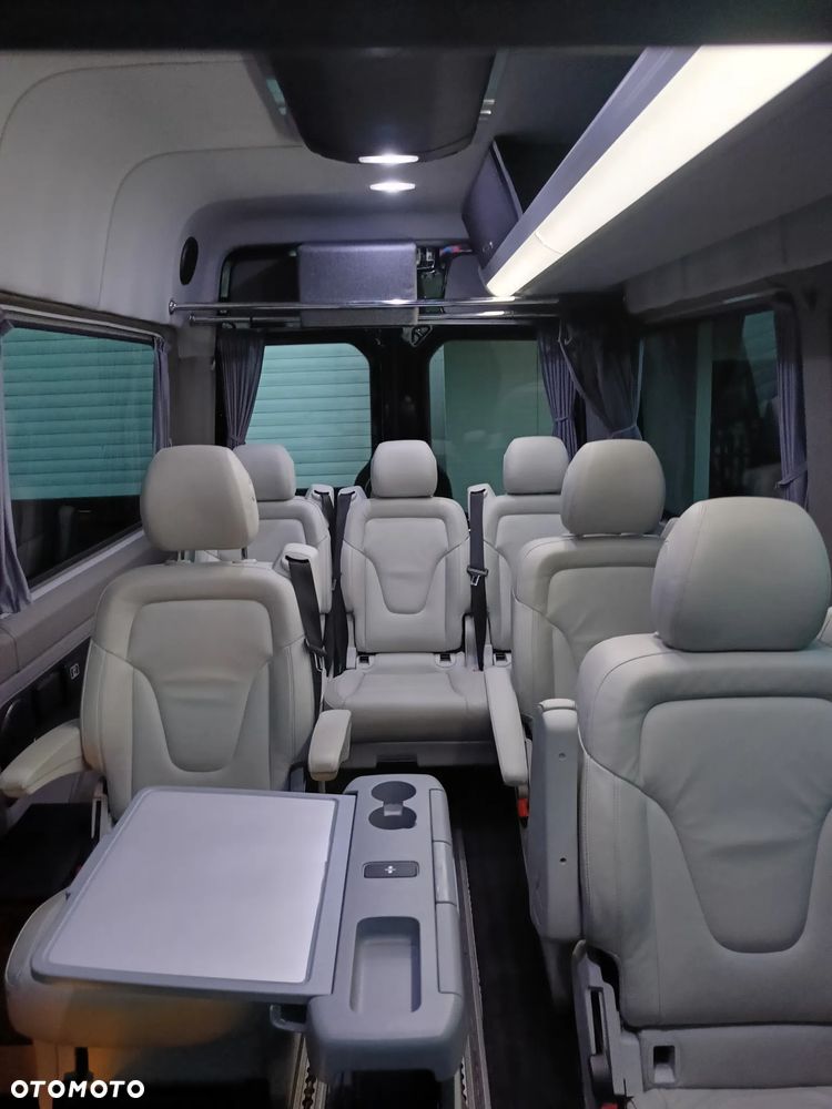 Mercedes-Benz Sprinter - 8
