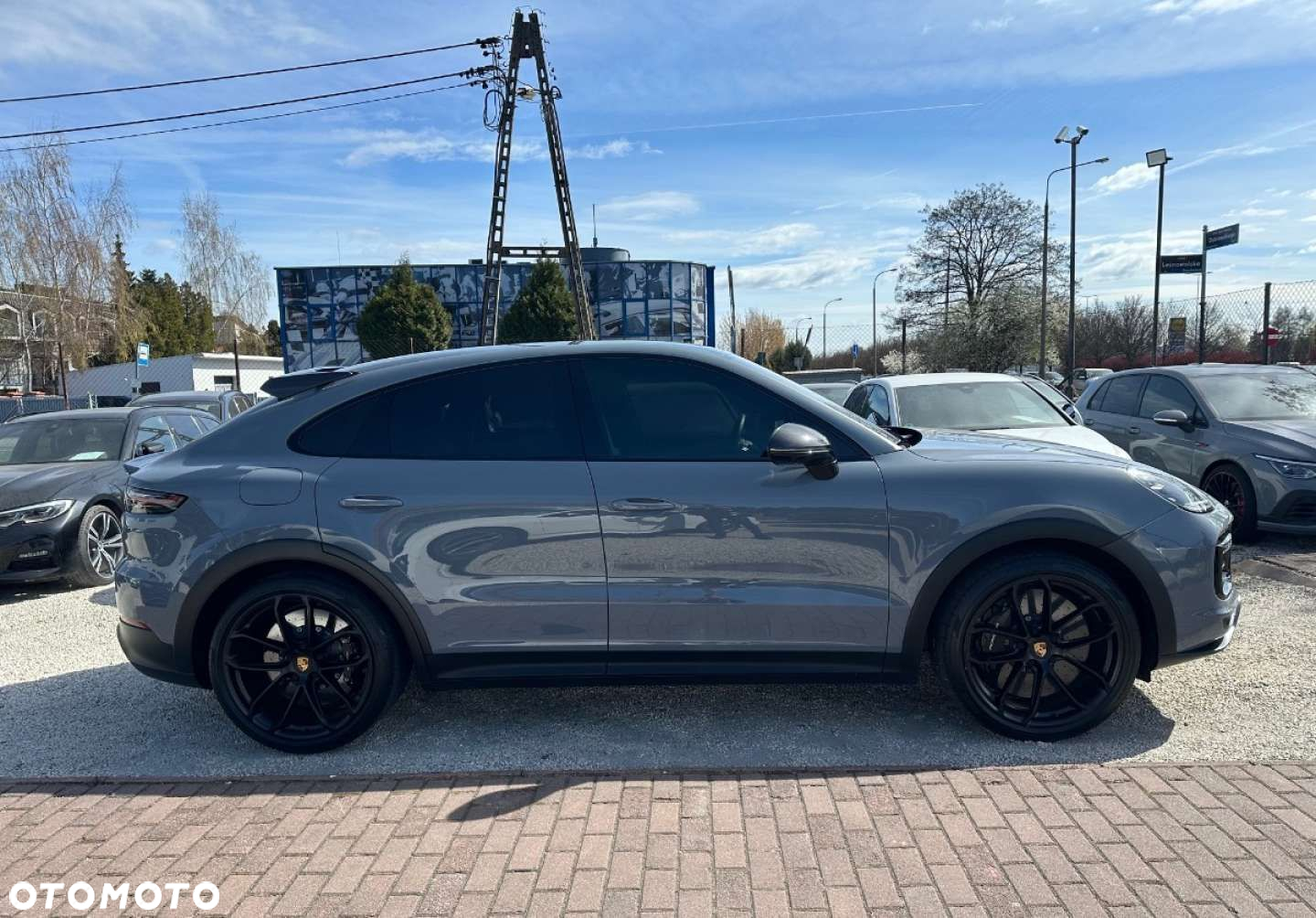 Porsche Cayenne - 4