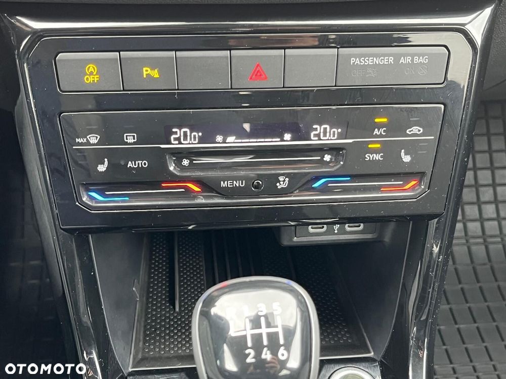 Volkswagen T-Cross 1.0 TSI Life - 23