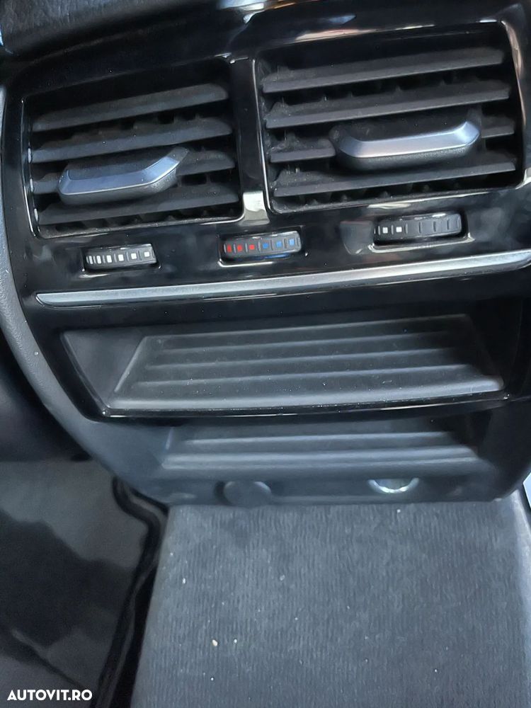 BMW Seria 5 530d xDrive AT - 17