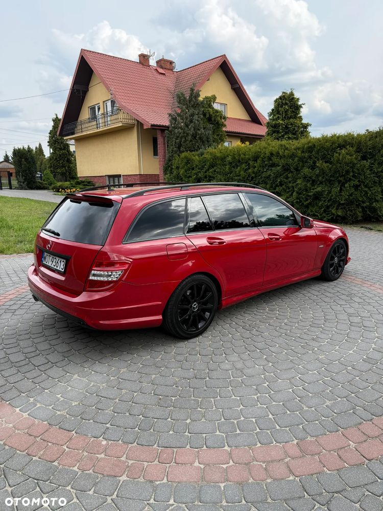 Mercedes-Benz C-Class 2010 photo 3