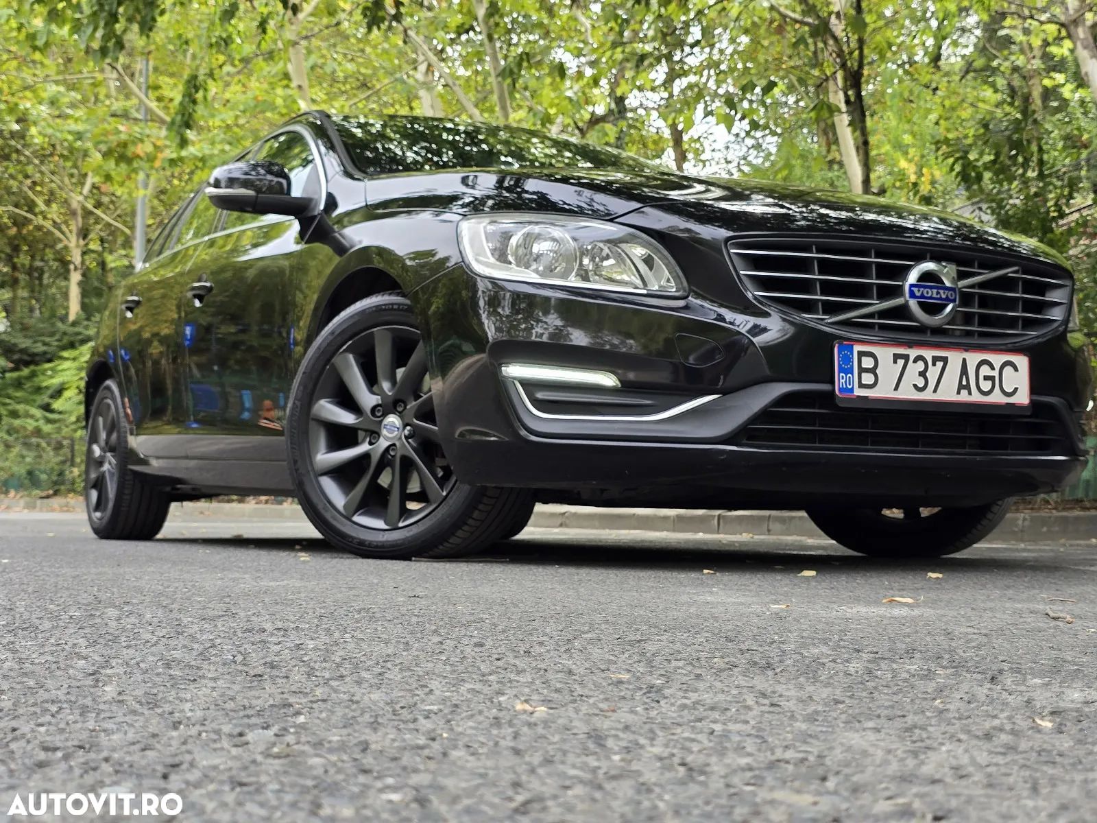Volvo V60 D3 Summum - 1