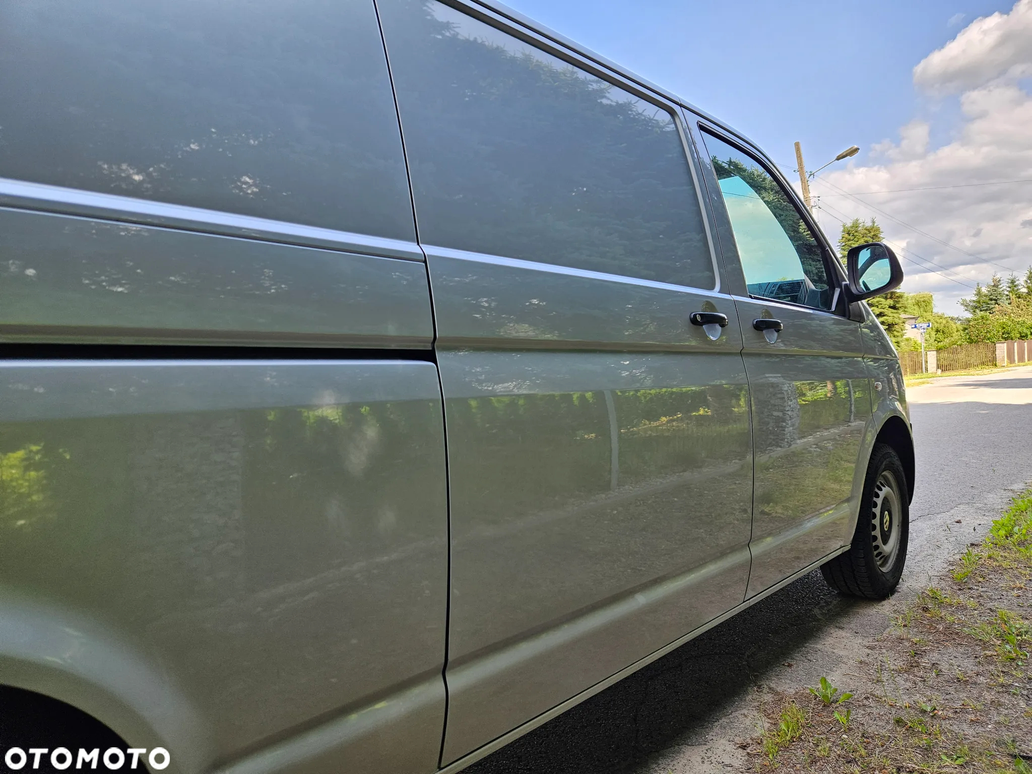 Volkswagen Transporter T5 TDI L2 - 11
