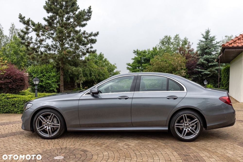 Mercedes-Benz Klasa E 220 d 4-Matic Business Edition 9G-TRONIC - 3