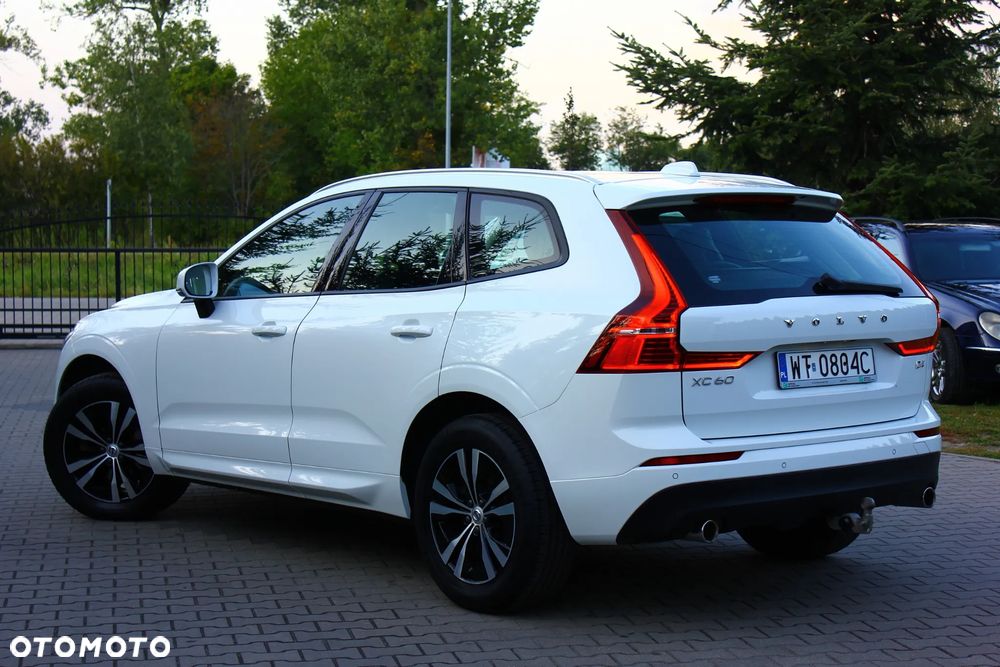 Volvo XC 60 D4 Momentum - 4