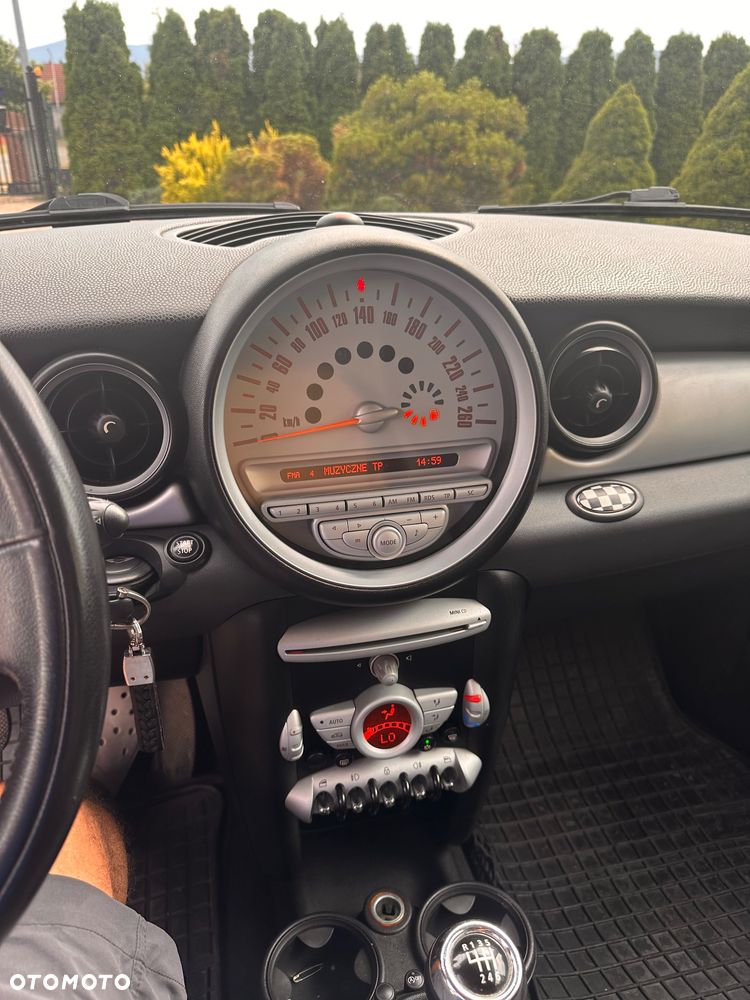 MINI Cooper Standard - 2