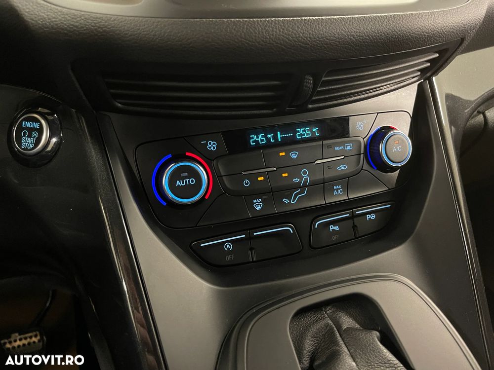 Ford Kuga 2.0 TDCi 4x4 Aut. ST-Line - 20