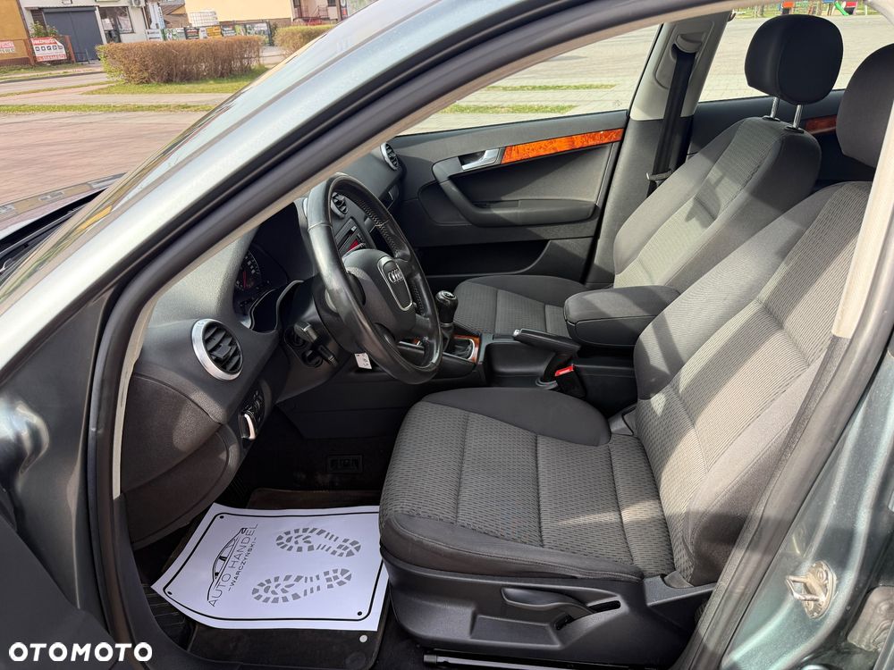 Audi A3 Sportback 1.6 Attraction - 8