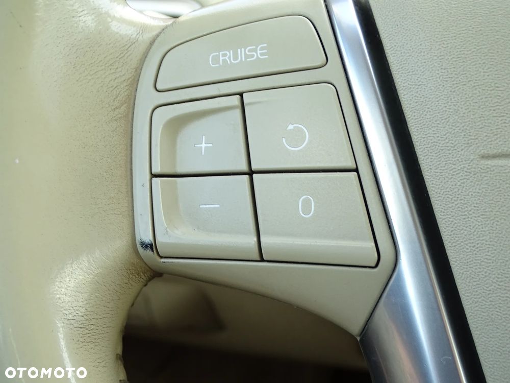 Volvo XC 70 D4 AWD Momentum EU6 - 31