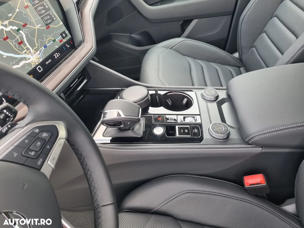 Volkswagen Touareg - 15