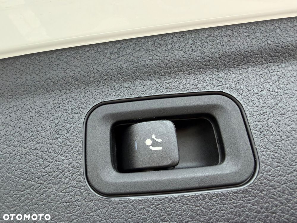 Mercedes-Benz GLE - 12