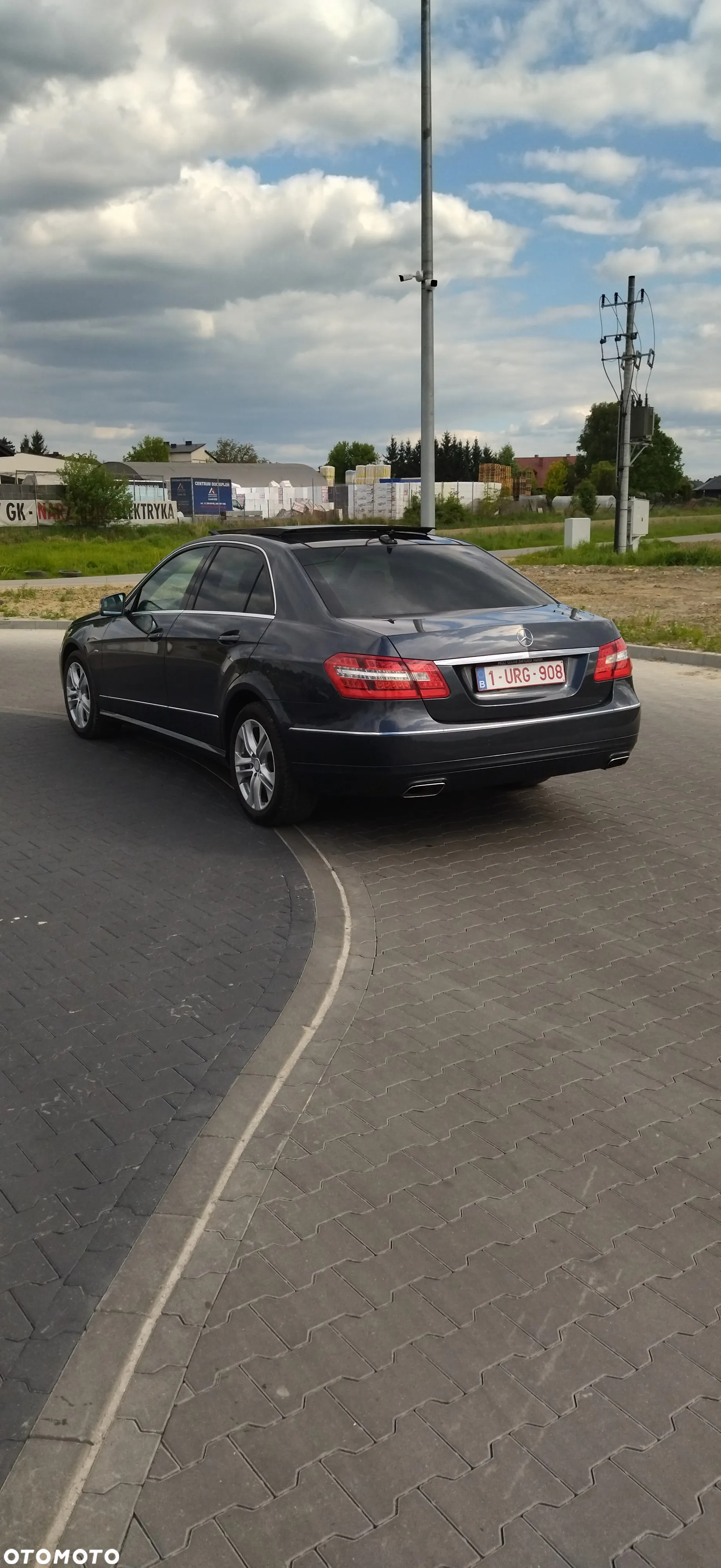 Mercedes-Benz Klasa E 200 CDI BlueEff Avantgarde - 17