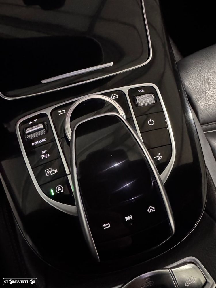 Mercedes-Benz E 220 - 32