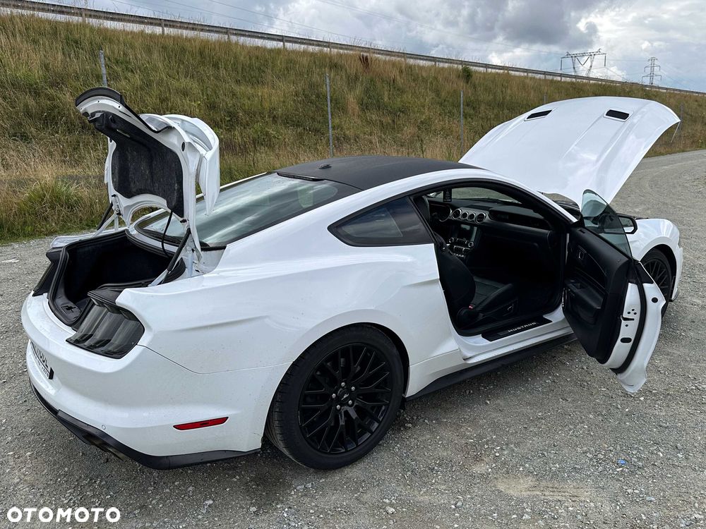 Ford Mustang - 6