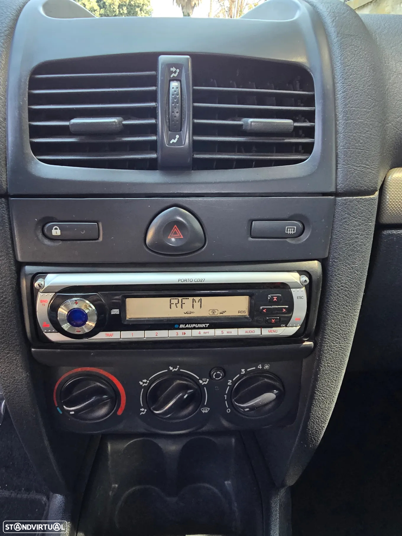 Renault Clio DCI Van - 7