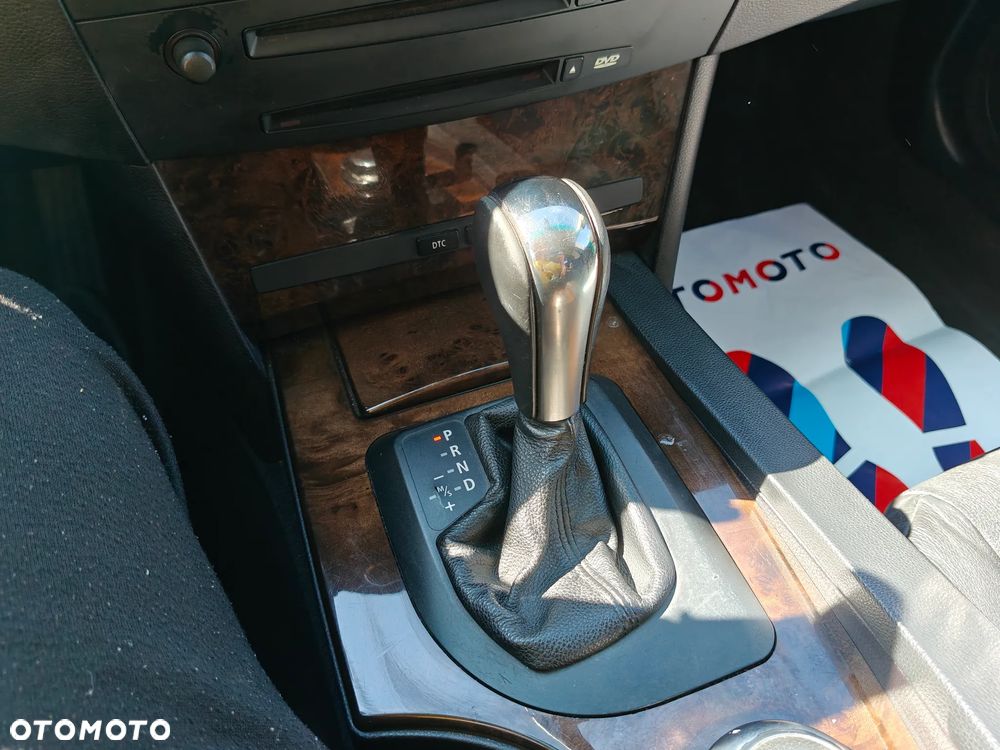 BMW Seria 5 530d - 24