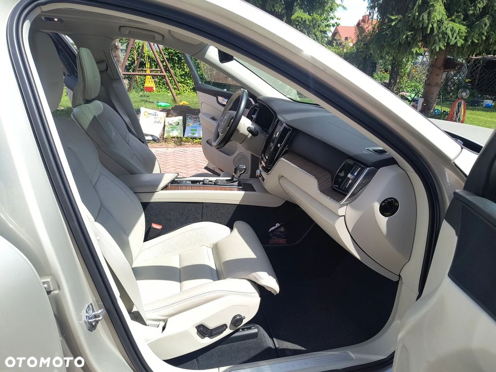 Volvo XC 60 T5 GPF AWD Inscription - 13