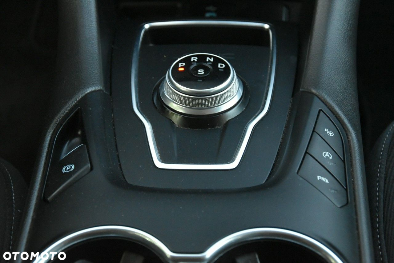 Ford Mondeo 2.0 EcoBlue Titanium - 10