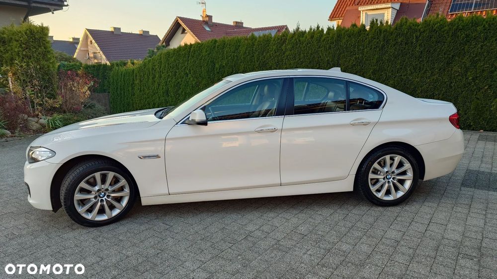 BMW Seria 5 530d xDrive - 1
