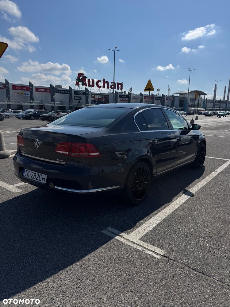 Volkswagen Passat 2.0 TDI Comfortline - 6