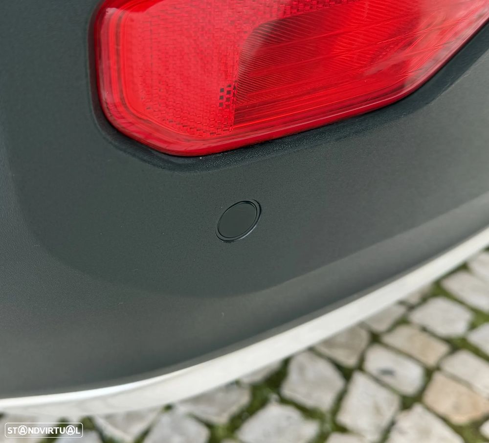 Volvo XC 40 1.5 T3 Momentum Tech Edition - 8