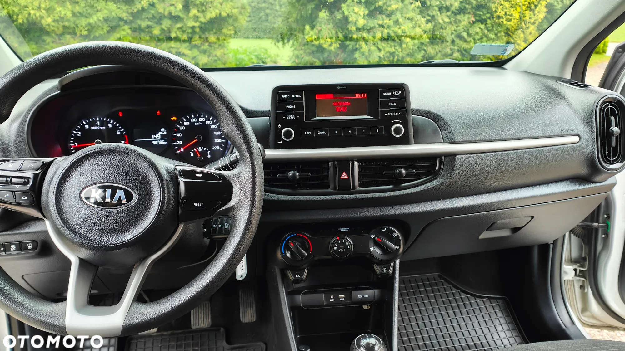 Kia Picanto 1.0 M - 12