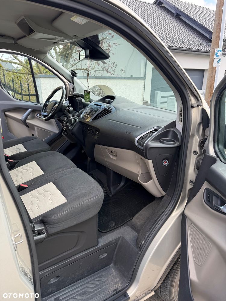 Ford Tourneo Custom 2.0 EcoBlue L2 Titanium - 9
