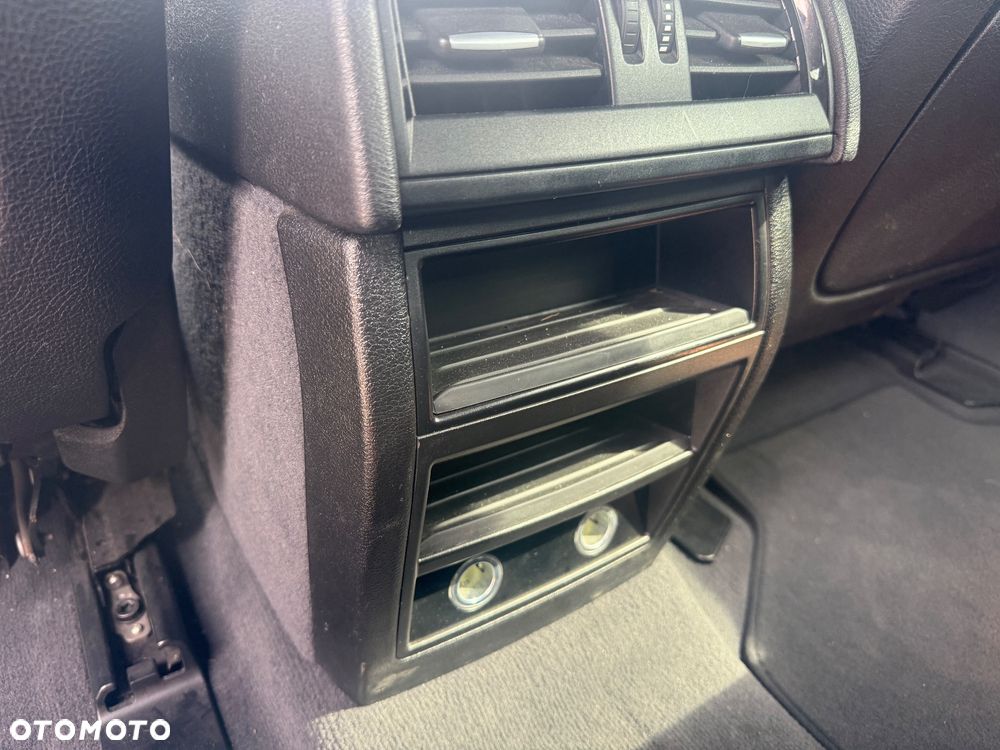 BMW X6 xDrive30d - 17