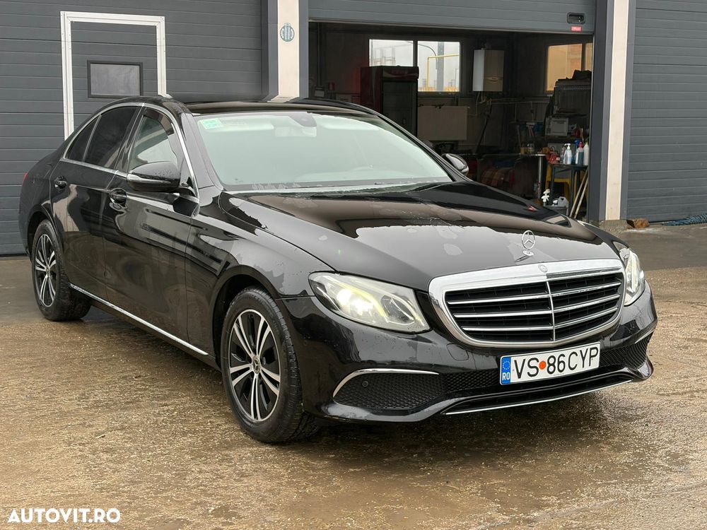 Mercedes-Benz E 220 d Aut. - 1