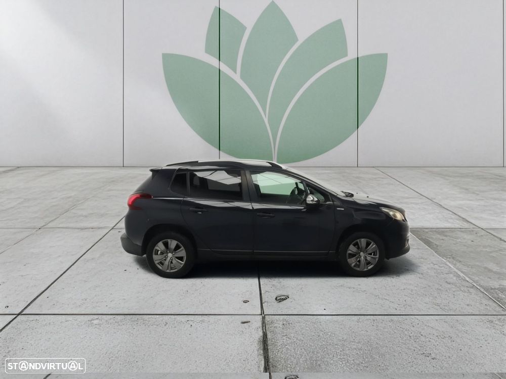 Peugeot 2008 1.2 PureTech Style - 4