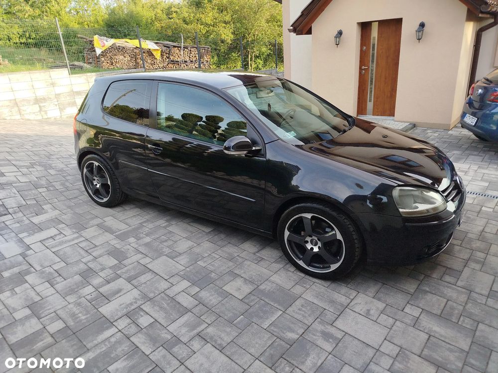 Volkswagen Golf - 5
