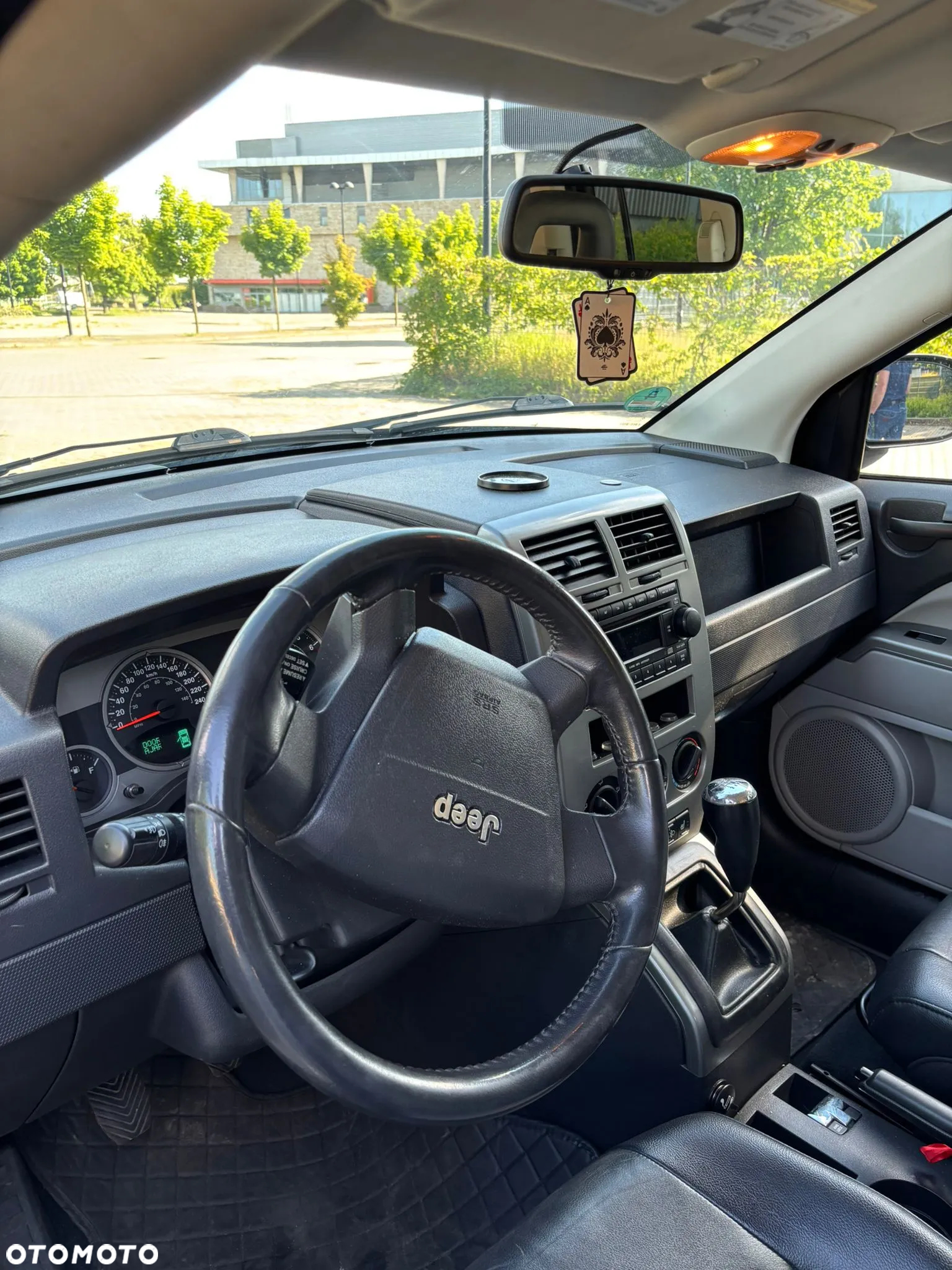 Jeep Compass - 13
