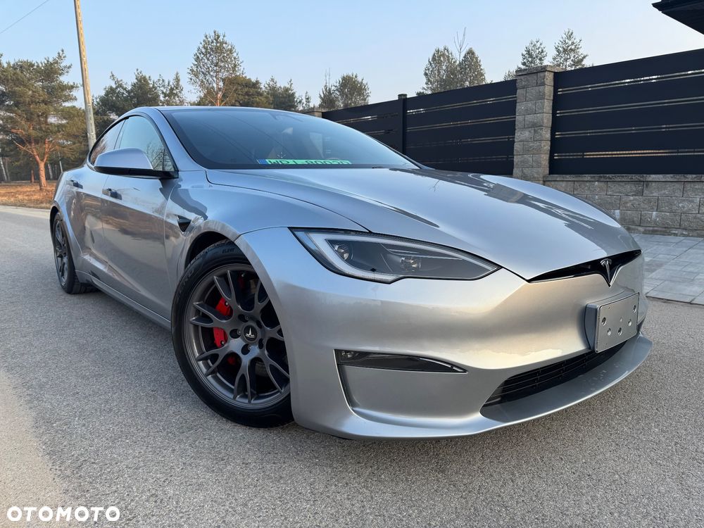 Tesla Model S - 1