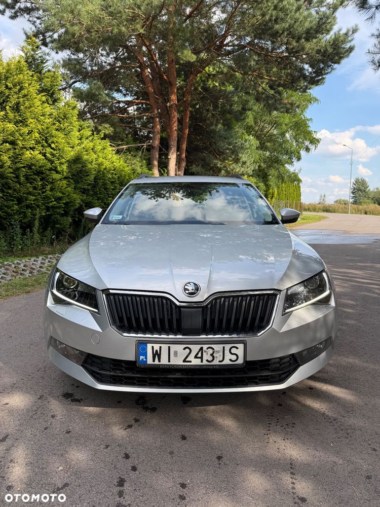 Skoda Superb 2.0 TDI Ambition - 2