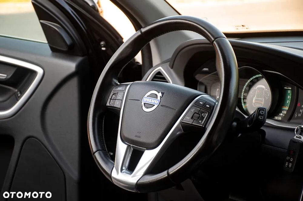 Volvo XC 60 D3 Geartronic Ocean Race - 23