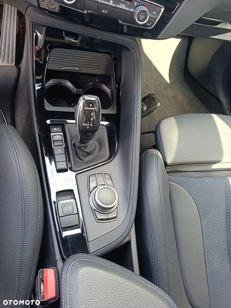 BMW X1 sDrive18i - 15