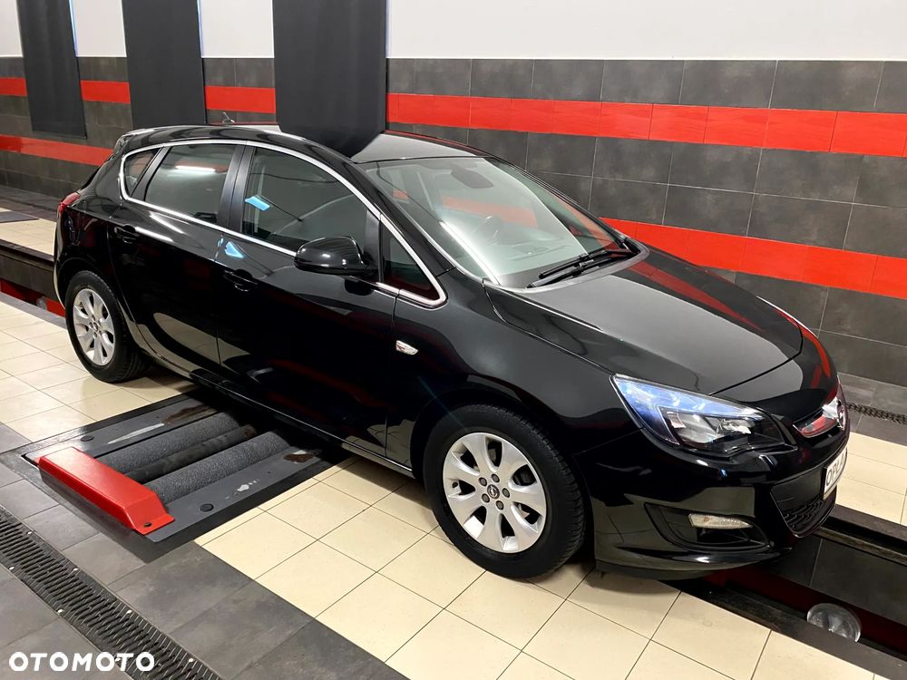 Opel Astra 1.4 T Cosmo S&S - 8