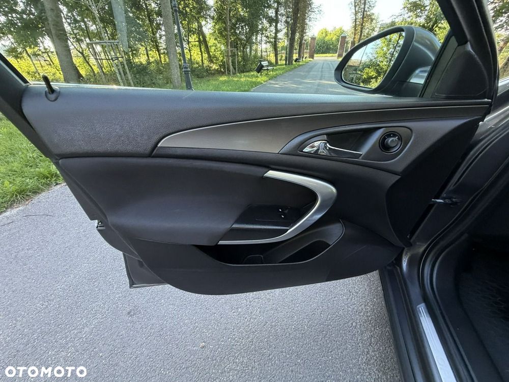 Opel Insignia - 19