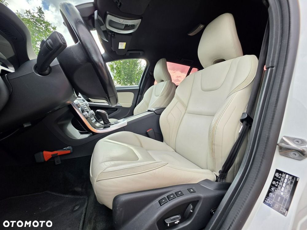 Volvo V60 2015