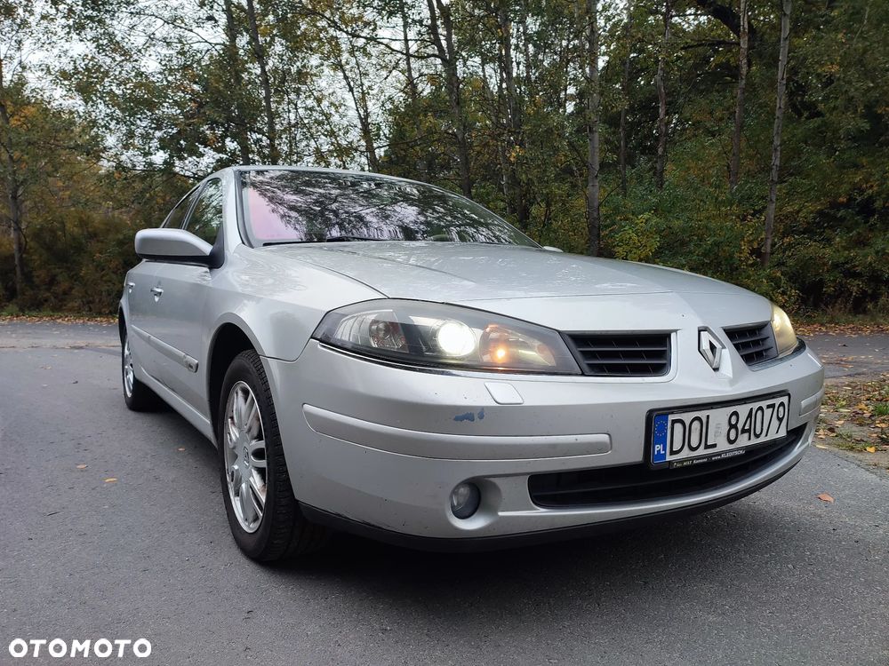 Renault Laguna 2.0 dCi FAP Initiale - 8