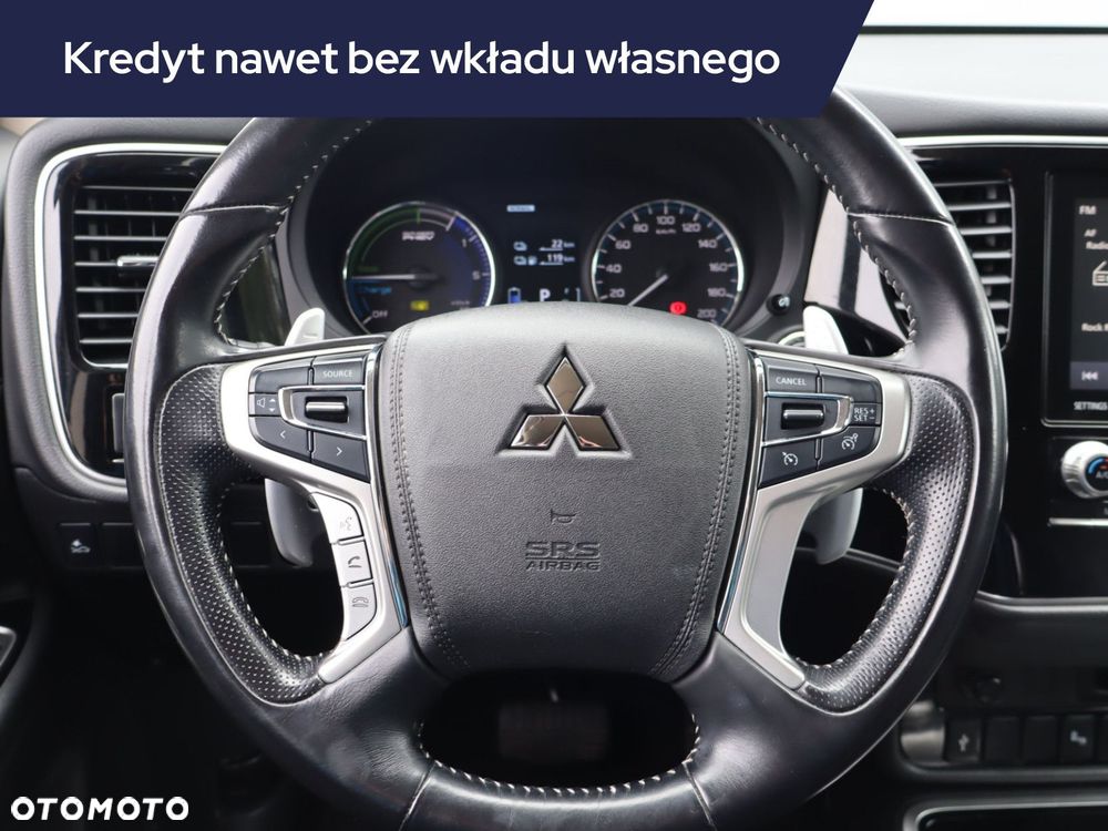 Mitsubishi Outlander - 19