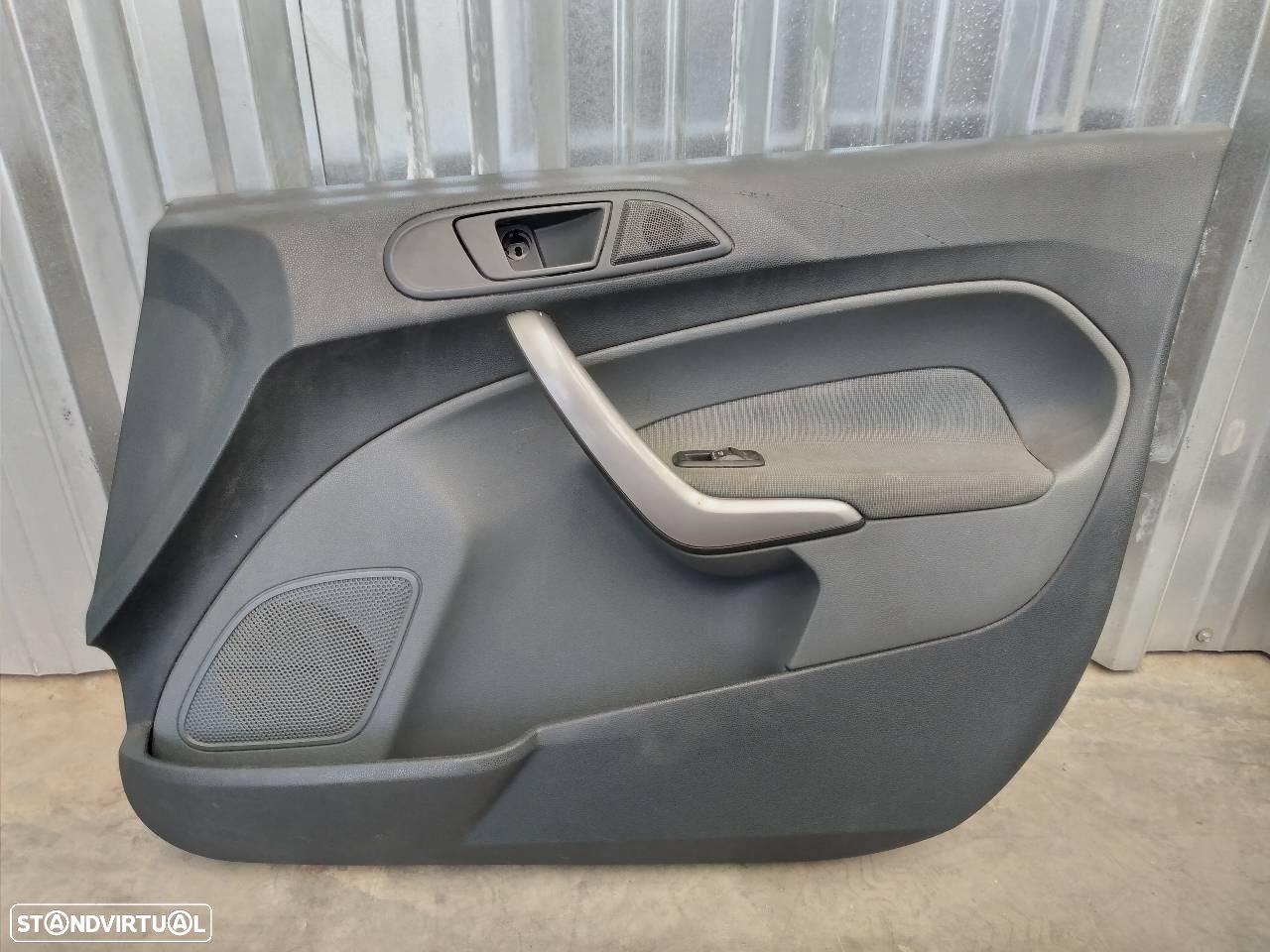 FORRA DA PORTA FRENTE DIREITA FORD FIESTA CB1 - 1