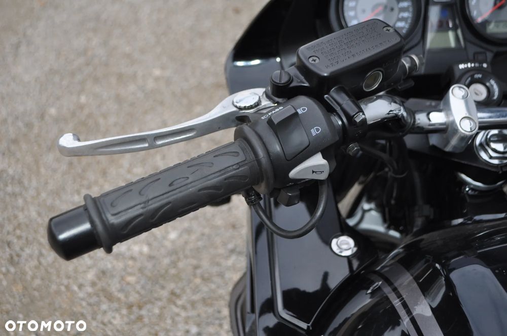Honda CB - 23
