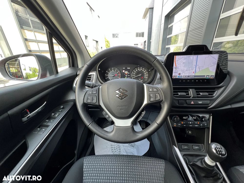Suzuki S-Cross - 13