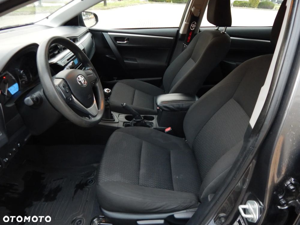 Toyota Corolla 1.6 Luna - 17