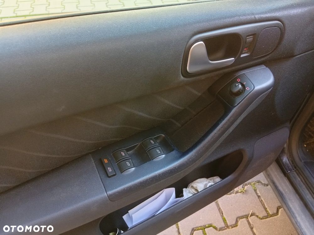 Audi A3 Sportback 1.8T Quattro Ambiente - 8