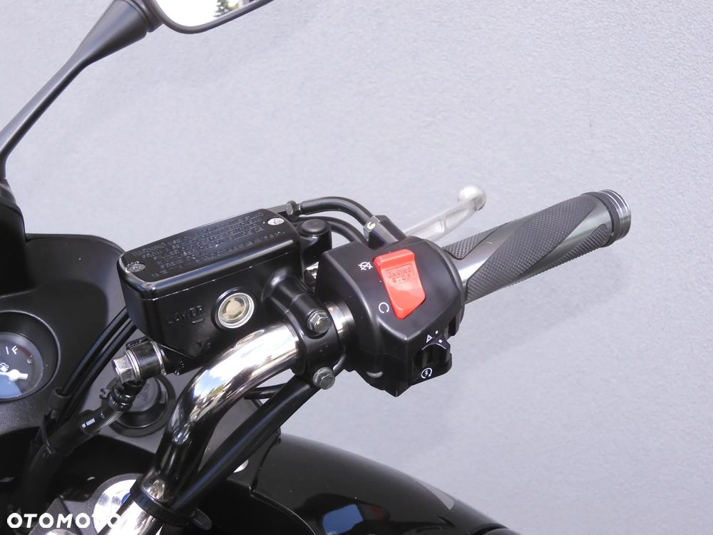Honda CBF - 37