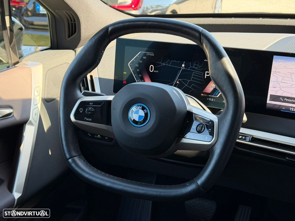 BMW iX xDrive 40 Pack Desportivo - 26