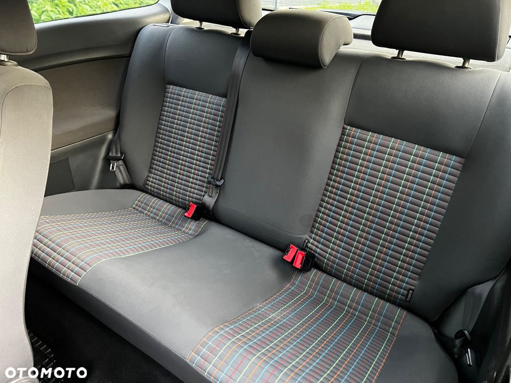 Volkswagen Polo - 9