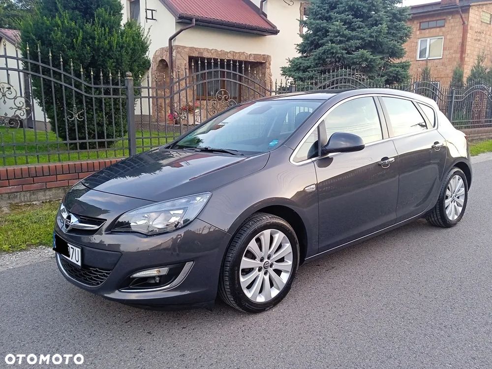 Opel Astra 1.4 T Cosmo - 1